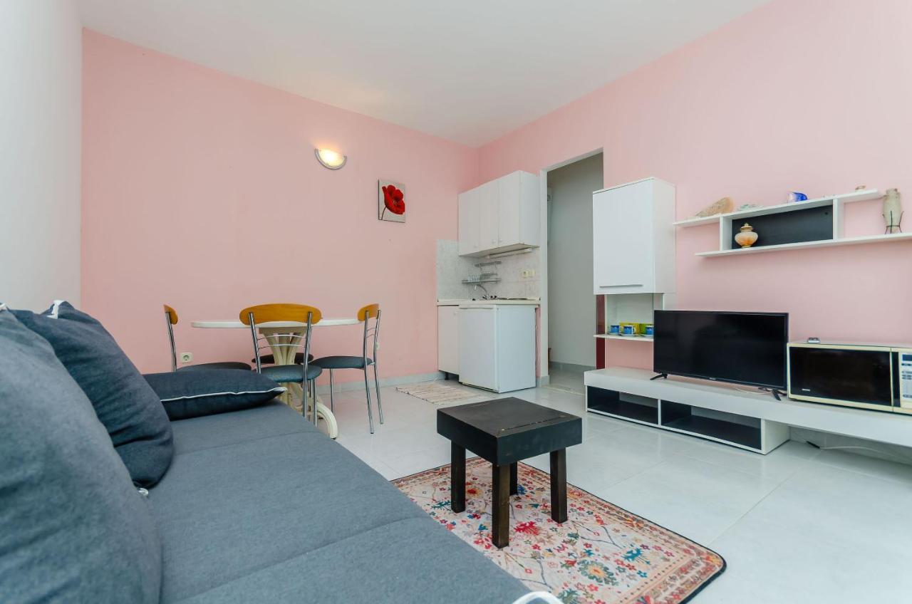 Apartments Zdenka Donji Okrug  Bagian luar foto