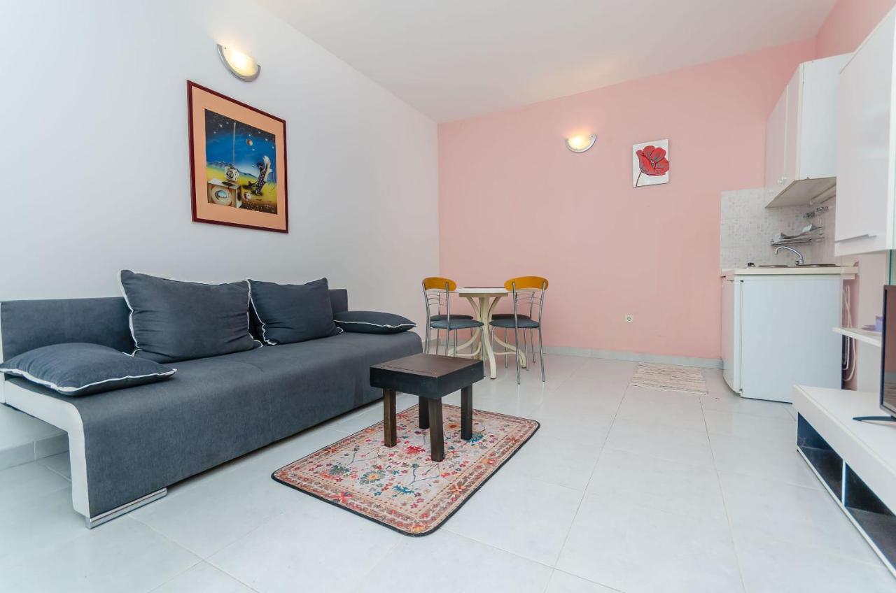 Apartments Zdenka Donji Okrug  Bagian luar foto