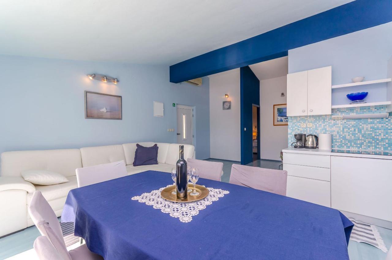 Apartments Zdenka Donji Okrug  Bagian luar foto